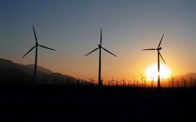 Meer inzet op zonnepanelen en windmolens om uitstoot vermindering te realiseren